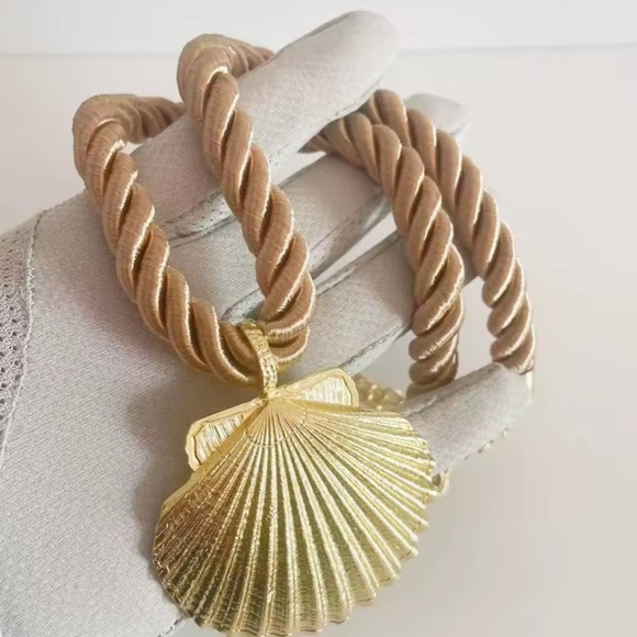 Anthropologie Seashell Gold Cream Rope Chain Jewelry Set - Picture 5 of 7